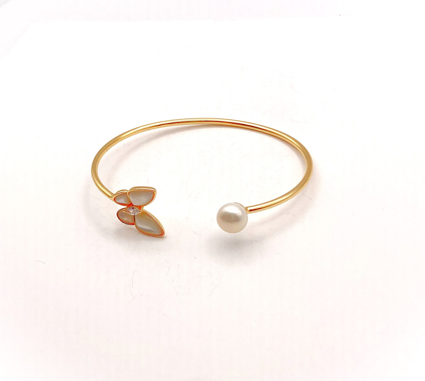 Pearl buterfly open bangle