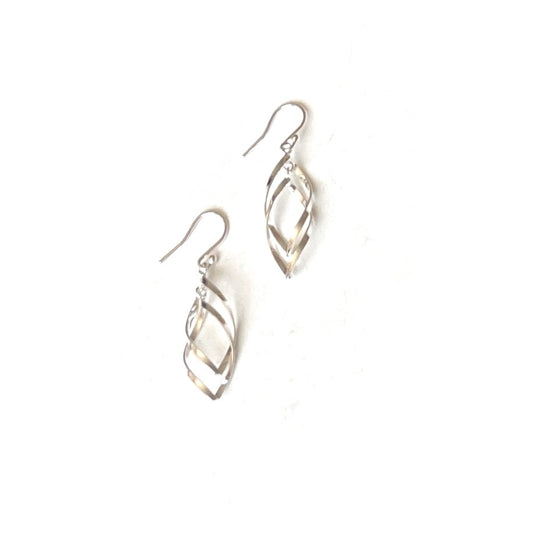 Dangle silver earrings