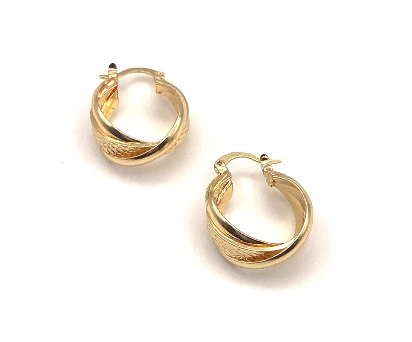 Twisted hoop earrings